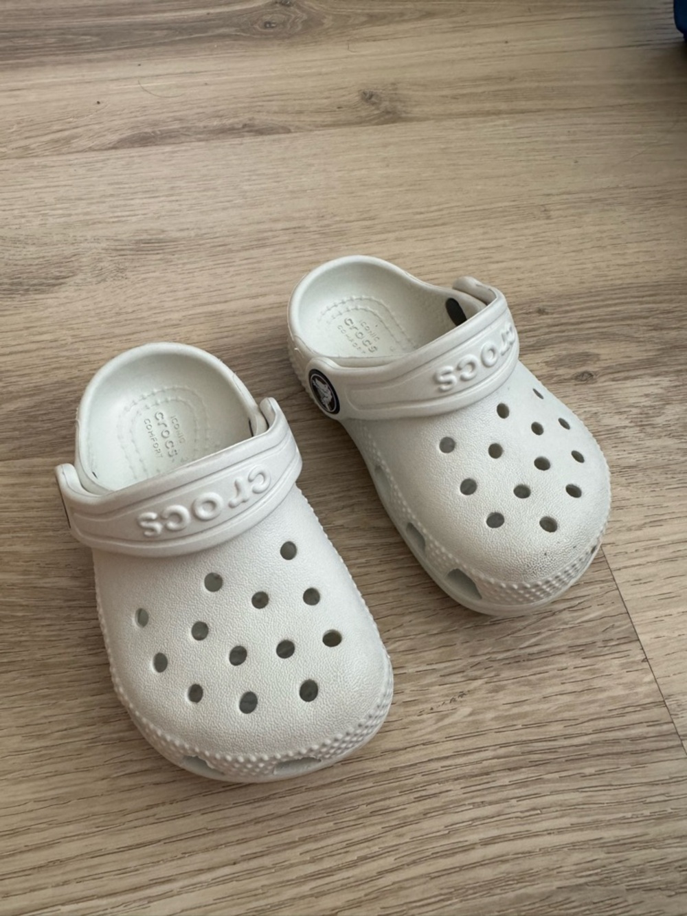 CROCS Kids Classic Clog in Bone